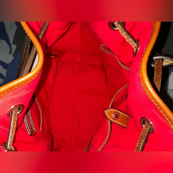 Dooney & Bourke Pebble Grain Drawstring Shoulder Bag – Natural – Like New - Picture 12 of 13